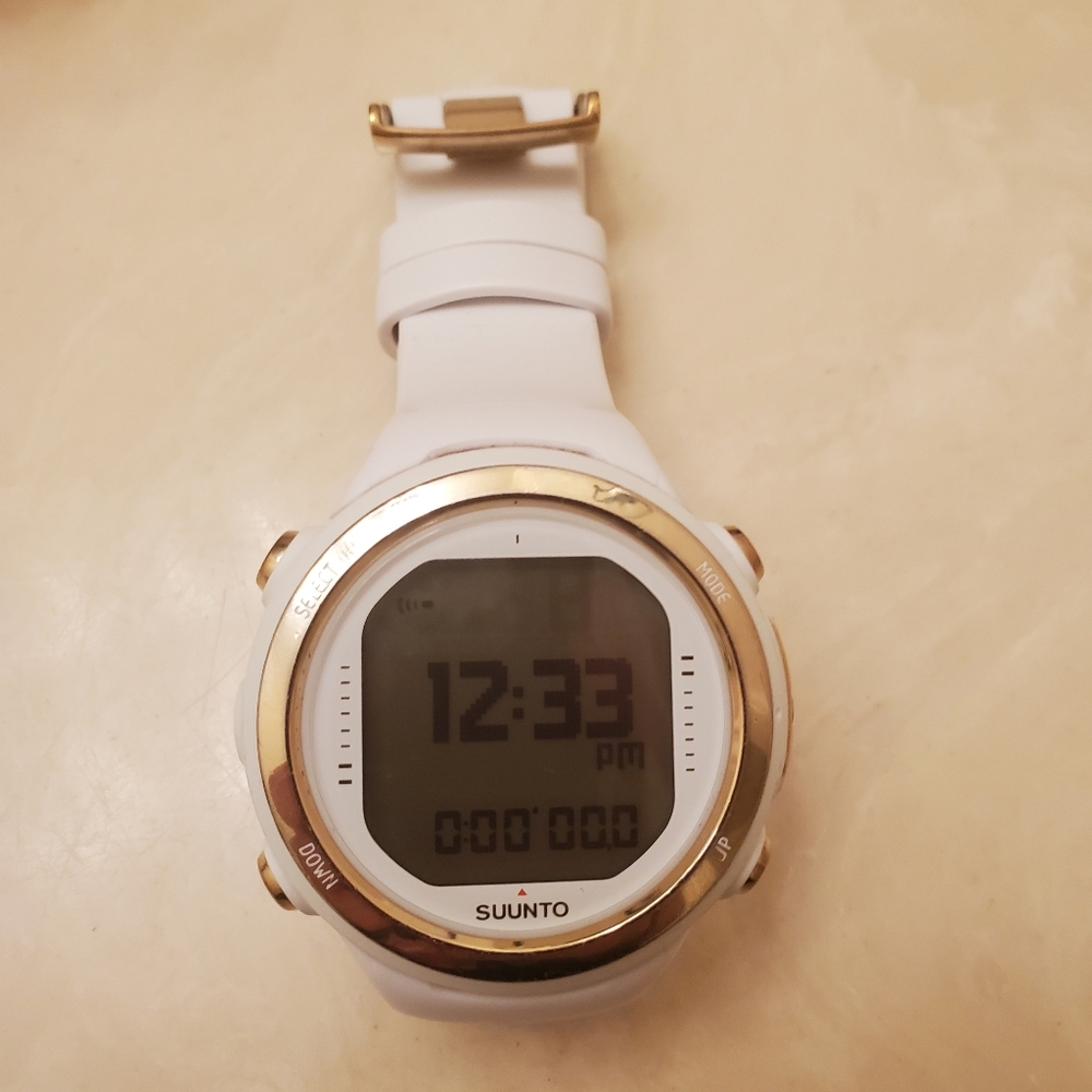Suunto D4i